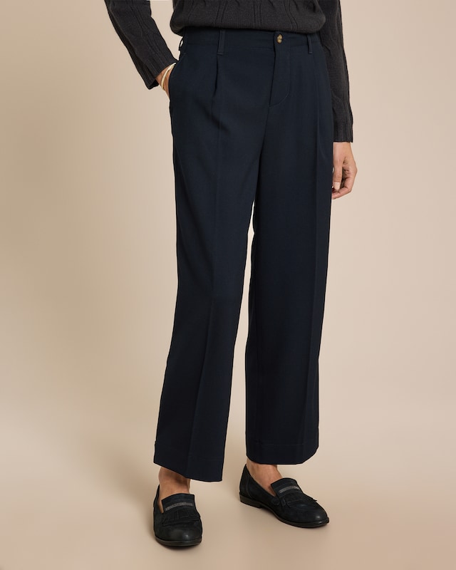 Stoffhose mit Riegel am Saum