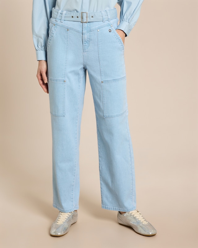 Straight Leg Hose mit Gürtel