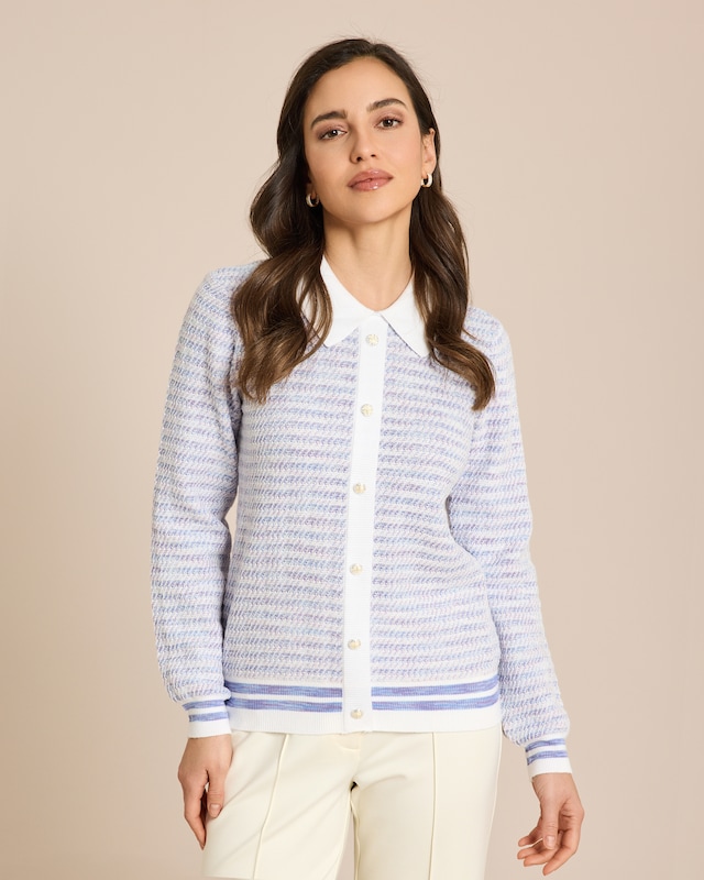 Pullover mit Kragen