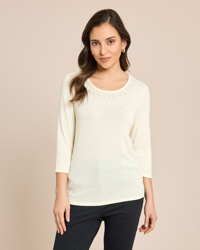 Pullover mit Perlen und Strass