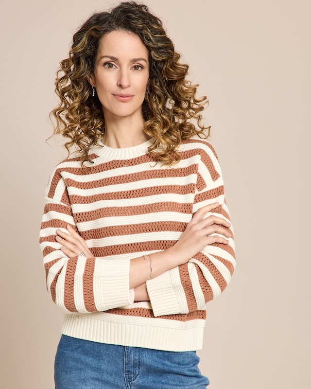 Pullover mit Lochmuster