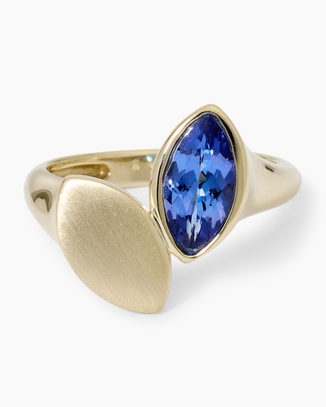 Ring mit Tansanit