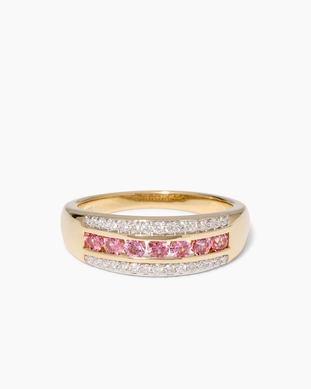 Ring mit Spinell & Brillanten