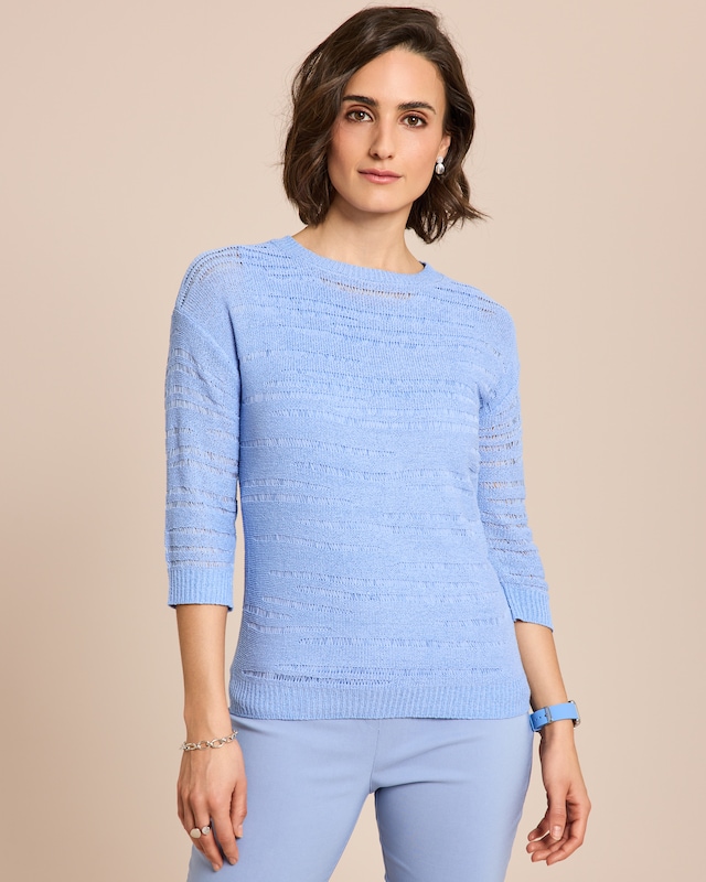 Pullover aus Bändchengarn mit Ajour-Muster