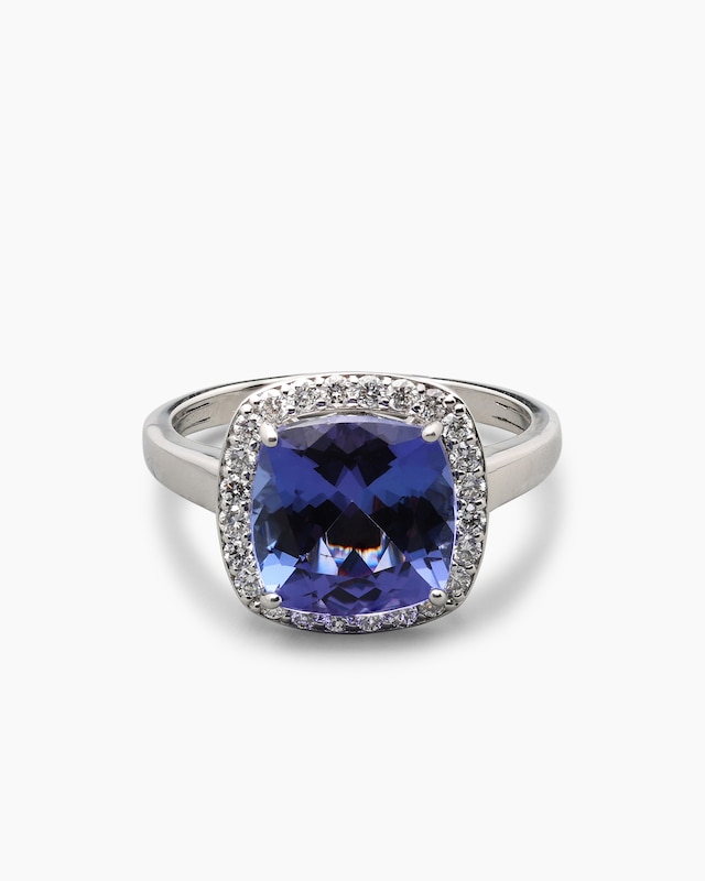 Ring mit Tansanit AAAAA und Brillanten
