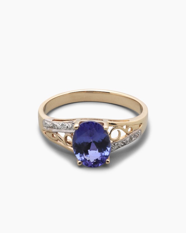 Ring mit Tansanit AAA und Brillant