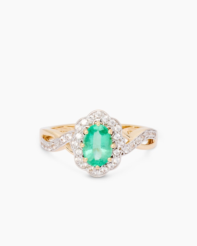 Ring mit Smaragd und Zirkone