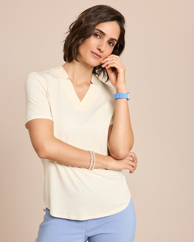 Shirt mit dekorativem V-Ausschnitt